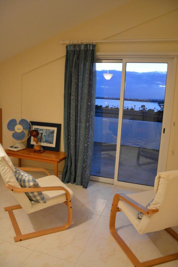 Must Stay - Sea & Salt Lake Panoramic View Apt Larnaca Extérieur photo