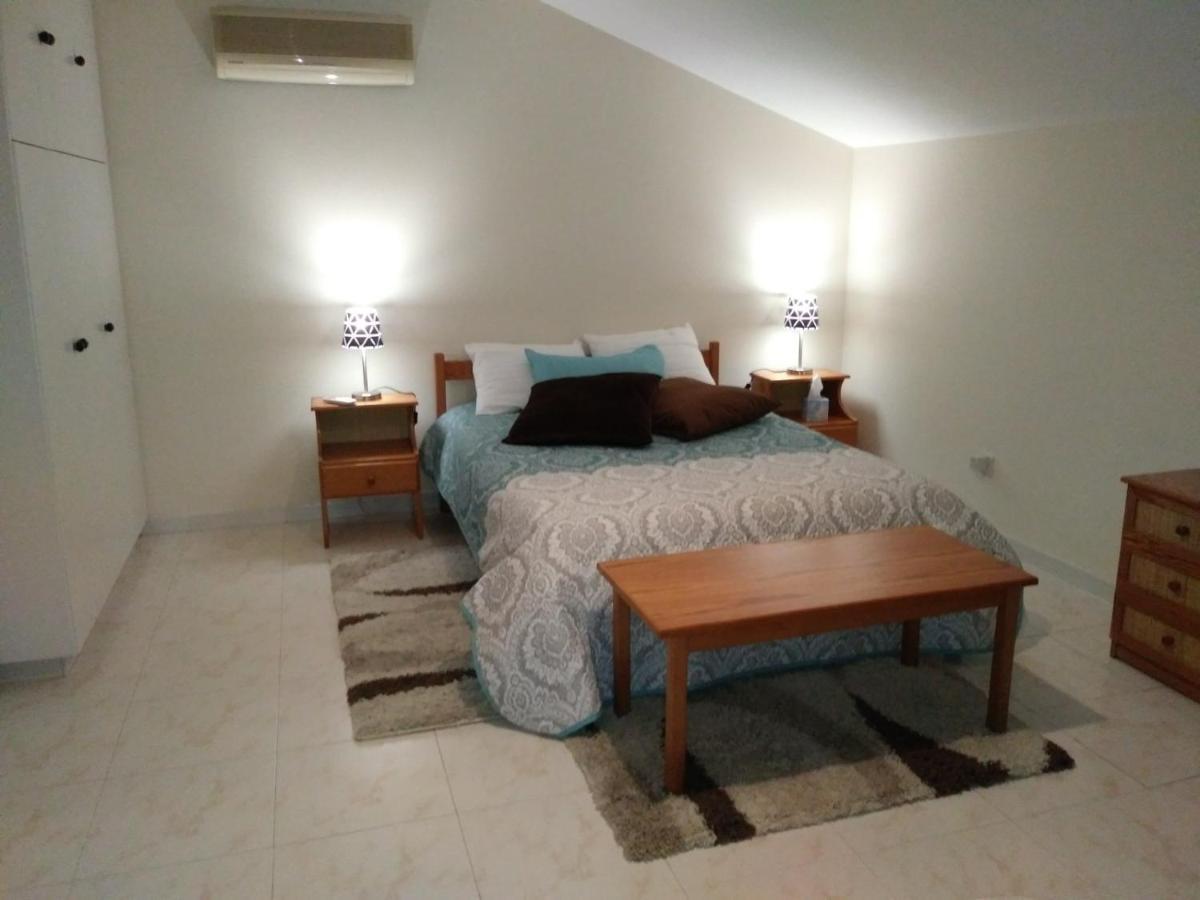 Must Stay - Sea & Salt Lake Panoramic View Apt Larnaca Extérieur photo