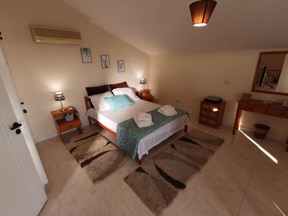 Must Stay - Sea & Salt Lake Panoramic View Apt Larnaca Extérieur photo