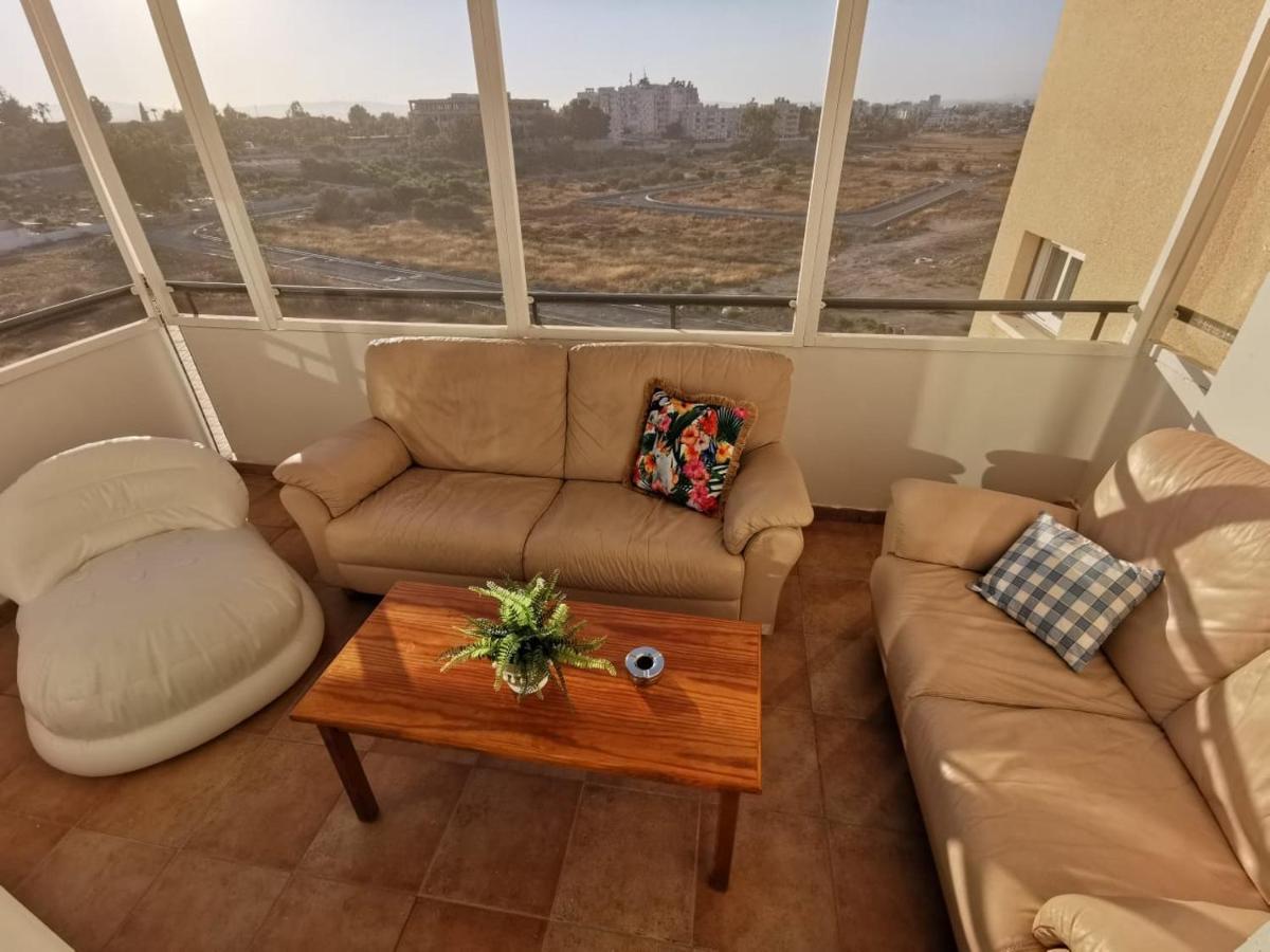 Must Stay - Sea & Salt Lake Panoramic View Apt Larnaca Extérieur photo