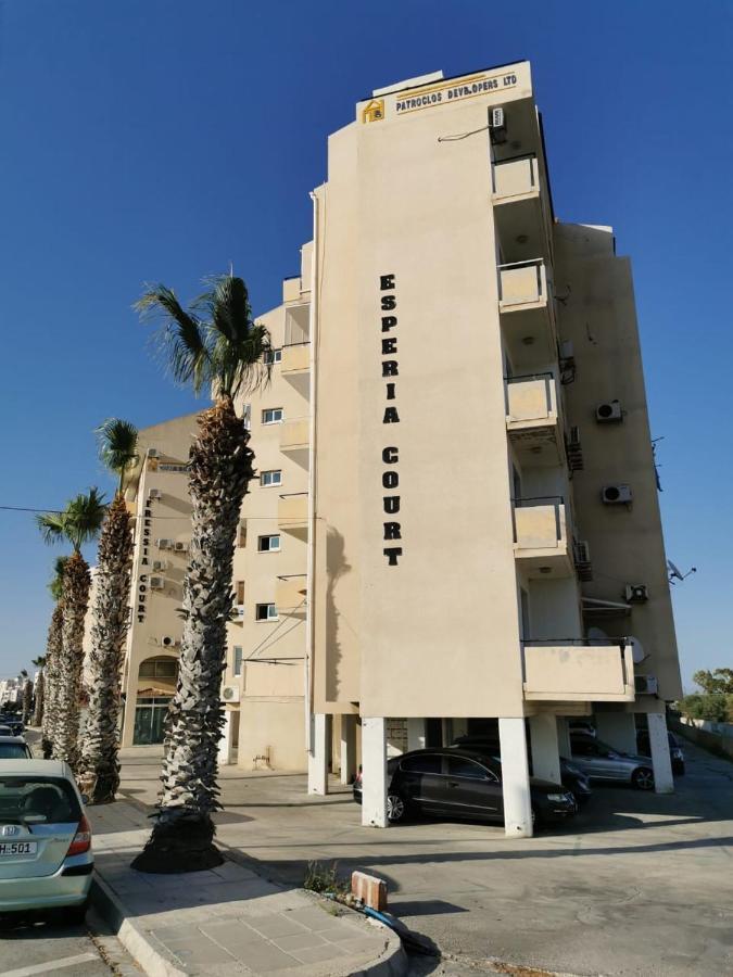 Must Stay - Sea & Salt Lake Panoramic View Apt Larnaca Extérieur photo